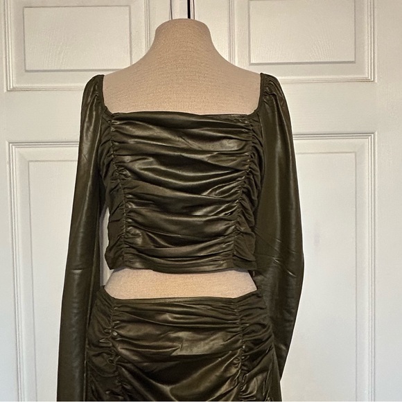 Fiestar 2-piece Army Green Ruched‎ Bodycon Crop Top Skirt Party Outfit Medium - Picture 4 of 13
